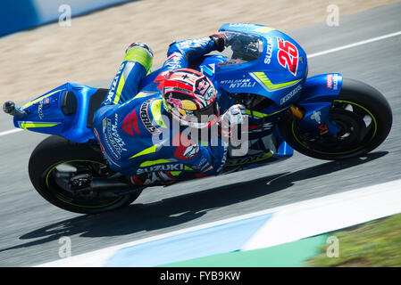 Jerez De La Frontera, Spanien. 24. April 2016. Maverick Viñales, spanischer MotoGP-Fahrer des Team Suzuki Ecstar beim Rennen der MotoGP-Spanien, in der Rennstrecke von Jerez. Bildnachweis: Kiko Jimenez/Alamy Live-Nachrichten Stockfoto