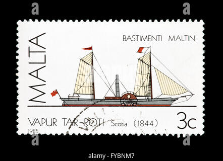 Briefmarken aus Malta Scotia Raddampfer Boot darstellt. Stockfoto