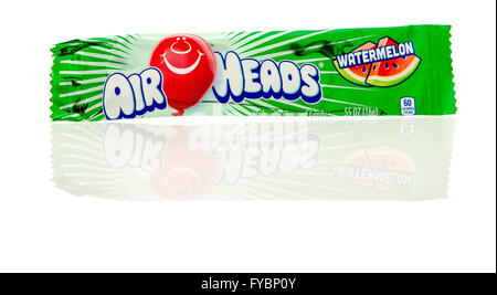 Winneconne, Wisconsin - 19. Februar 2016: Paket der Luft Köpfe in Wassermelone Geschmack Stockfoto