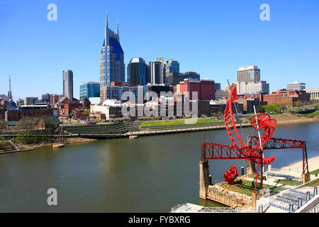 Blick auf die Innenstadt von Nashville Tennessee und Cumberland River Stockfoto