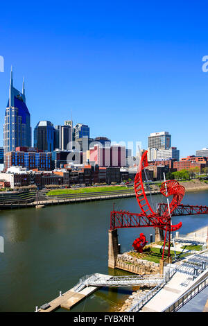 Blick auf die Innenstadt von Nashville Tennessee und Cumberland River Stockfoto