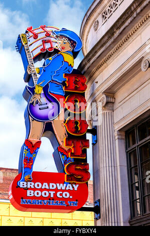 Broadway Boot Company Overhead Leuchtreklame in der Innenstadt von Nashville, Tennessee Stockfoto