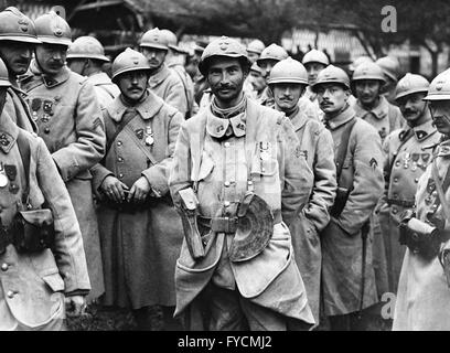 Französische Infanterie Soldaten Truppen während des ersten Weltkriegs 1916 Stockfoto