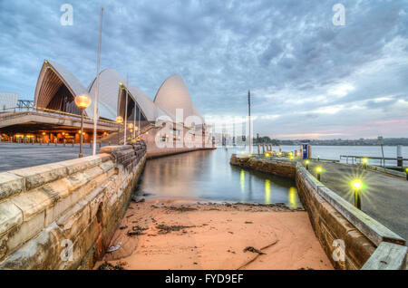 Morgendämmerung am Sydney Opera House Stockfoto