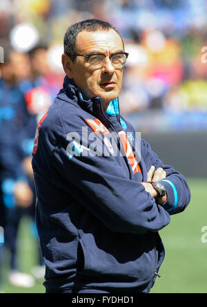 Stadion Olimpico, Rom, Italien. 25. April 2016. Serie A-Fußball-Liga. AS Rom gegen Napoli. Trainer von Napoli Maurizio Sarri Credit: Action Plus Sport/Alamy Live News Stockfoto