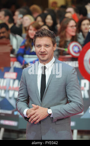 London, UK. 26. April 2016. Jeremy Renner betreut die Europäische Premiere von "Captain America: Bürgerkrieg" Westfield London. Bildnachweis: Ferdaus Shamim/ZUMA Draht/Alamy Live-Nachrichten Stockfoto