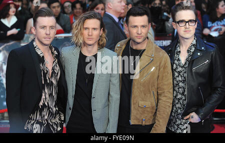 London, UK. 26. April 2016. McFly besuchen die Europäische Premiere von "Captain America: Bürgerkrieg" Westfield London. Bildnachweis: Ferdaus Shamim/ZUMA Draht/Alamy Live-Nachrichten Stockfoto