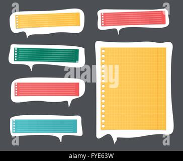 Stücke geschnittenen bunte Liniertes Notizbuch Papier auf weißem Sprechblasen Stock Vektor