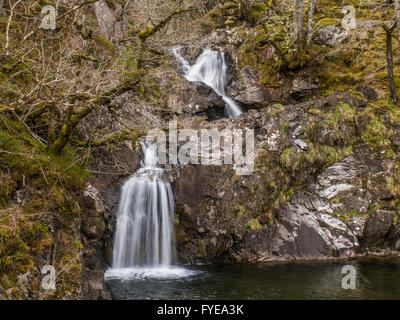 CIA-Aig Wasserfall, Achnacarry, in der Nähe von Loch Arkaig in Schottland Stockfoto