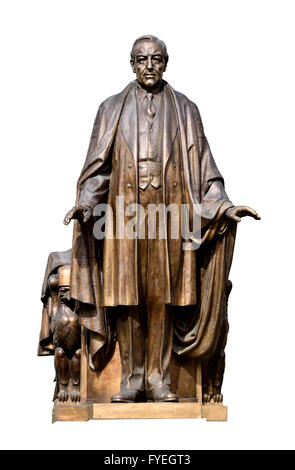 Prag, Tschechische Republik. US-Präsident Woodrow Wilson vor dem Hauptbahnhof Station Hlavni Nadrazi-Statue (2012)... Stockfoto