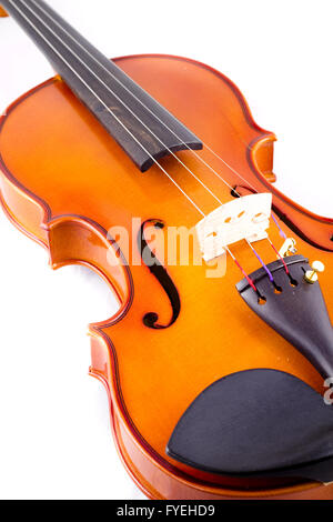 Vintage Violine auf weißem Hintergrund Stockfoto