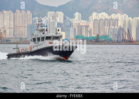 Hong Kong Police Patrol Boot Kreuze Kowloon Bay, Hong Kong. Stockfoto