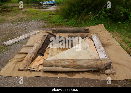 Hangi Grube Backofen ein traditionelles Maori aus Neuseeland Methode des Kochens mit erhitzten Steinen oder Entlüftungsöffnungen wie dieses in Turangi Essen Stockfoto