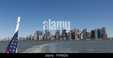 Lower Manhattan Skyline gesehen vom Hudson river Stockfoto