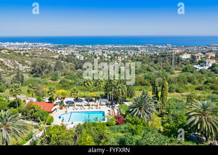 NORD-ZYPERN BELLAPAIS KLOSTER ODER ABBEY VIEW AUS DEM KLOSTER IN KYRENIA Stockfoto