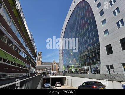 Rotterdamse Markthal (Rotterdam-Markthalle) bei quadratischen niederländischen Niederlande Blaak Stockfoto