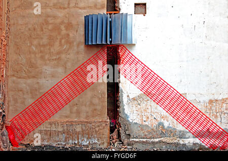 Kanaren Lanzarote Arrecife rot Straße Netzkunst Stockfoto