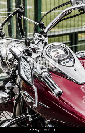 Motorrad verchromten Motor. Fahrräder in einer Straße Stockfoto