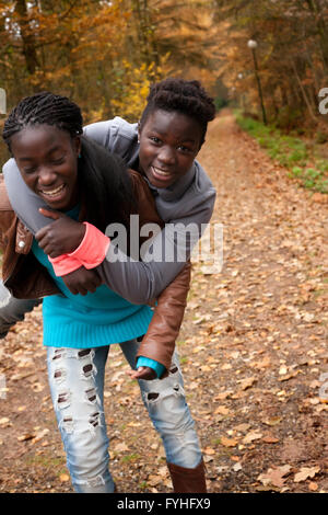 Afrikanische Schwestern Spaß Stockfoto