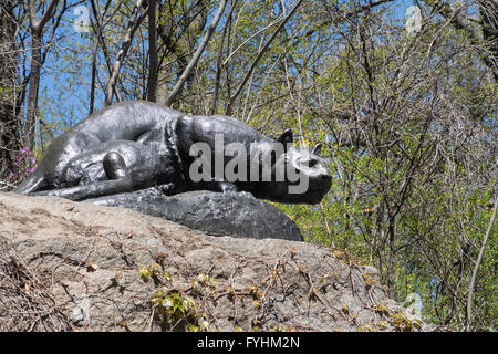 "Noch Hunt" Cougar Skulptur, Ost fahren, "Cat Hill', Central Park, New York Stockfoto