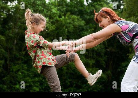 Glückliches Mädchen spielen Stockfoto