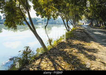 Straße in Thazi Teich, Nyaung Shwe, Myanmar, Asien Stockfoto