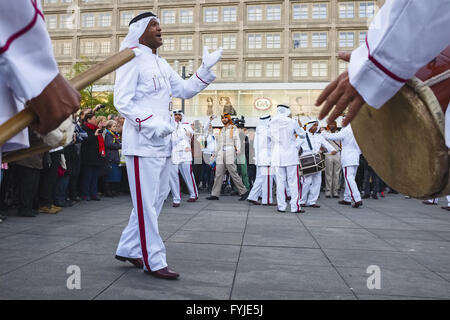 Abu Dhabi Police Band am Alexanderplatz quadratisch Stockfoto