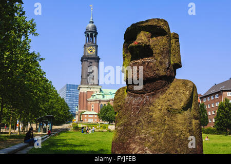 Angelito - Replikation der Moai-Statue, Hamburg Stockfoto