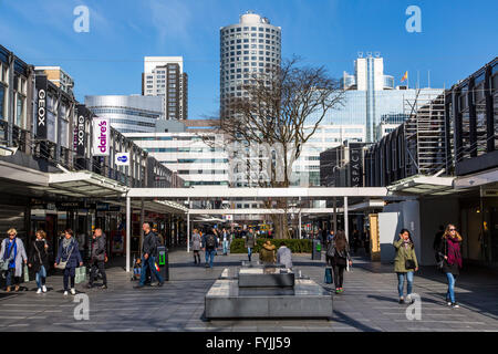 Shopping-Mall, Einkaufszentrum, Geschäftsviertel, Lijnbaan, Innenstadt, Rotterdam, Niederlande Stockfoto