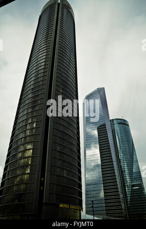 Kristall Turm, Wolkenkratzer von Madrid, platziert im Finanzviertel, vier moderne Wolkenkratzer (Cuatro Torres), Spanien Stockfoto