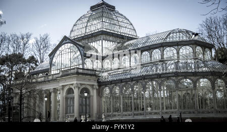 Crystal Palace (Palacio de Cristal) im Parque del Retiro in Madrid Stockfoto