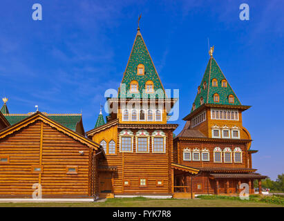 Hölzerne Palast des Zaren Alexey Mikhailovich in Kolomenskoje - Moskau-Russland Stockfoto