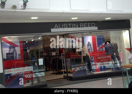 Glasgow, Schottland. 27. April 2016. Austin Reed-Shop in Glasgow ins Verwaltung © Gerard Fähre / Alamy Live News Stockfoto