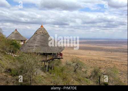 Holzhaus auf Hügel, Nationalpark in Kenia Stockfoto