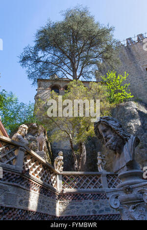 Außenansicht der Festung Rocchetta Mattei, Grizzana Morandi, Bologna, Emilia Romagna, Italien. Stockfoto