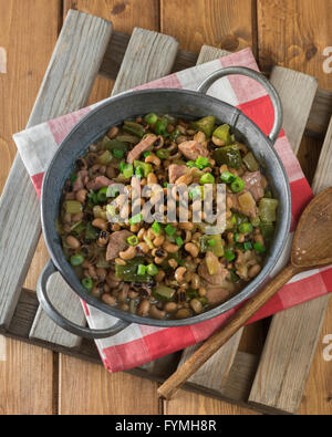 Hoppin ' John. Schwarze gemusterte Erbsen-Eintopf. Südliche USA Food Stockfoto