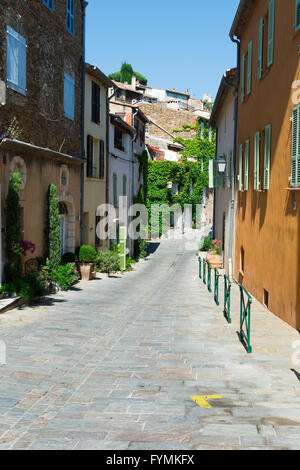 Gasse, Grimaud mittelalterlichen Dorf, Region Var, Provence-Alpes-Côte d ' Azur, Frankreich Stockfoto