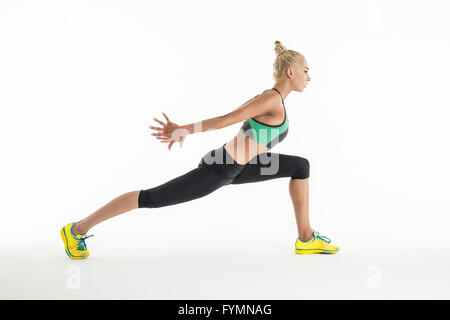 Rhythmischen Sportgymnastik trainieren im Studio. Stockfoto