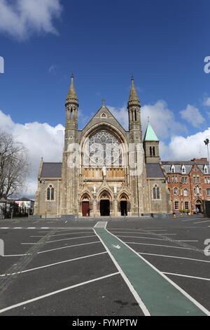 Clonard Kloster ist eine römisch-katholische Kirche und Kloster, unweit der Falls Road in Belfast, Nordirland. Der Komplex Stockfoto