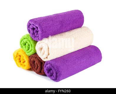 Stapel von Frische und saubere Handtücher, isoliert Stockfoto