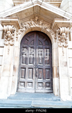 Tür-St-Paul-Kathedrale in London england Stockfoto
