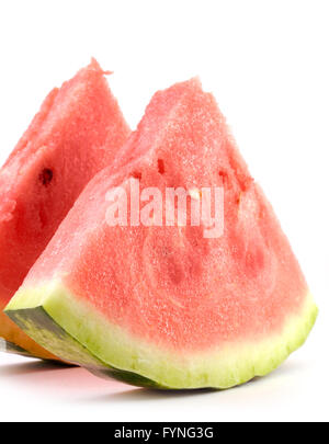 zwei Wassermelone Scheiben isoliert auf weiss Stockfoto