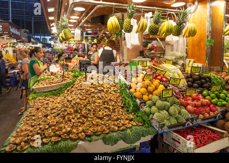 Obst und Gemüse, Mercat de Sant Josep Boqueria-Markt, La Rambla, Barcelona, Spanien Stockfoto