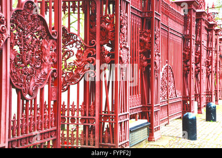 rote abstrakte Holz in englan Stockfoto