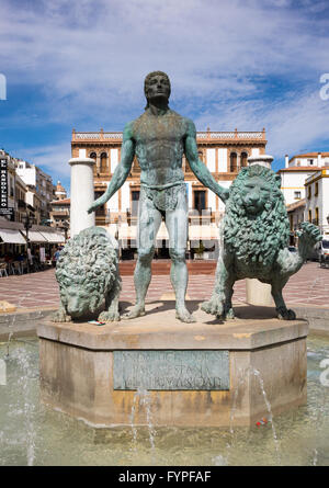 Statue des Herkules Plaza del Socorro in Ronda Stockfoto