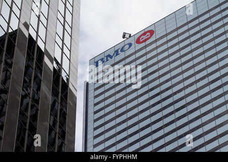 Bank of Montreal-Bürogebäude in der Innenstadt von Toronto Ontario, am 24. April 2016. Stockfoto