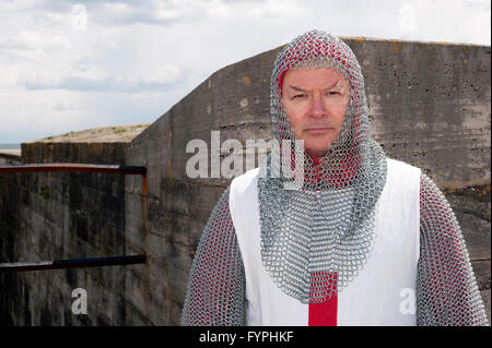 Mann verkleidet als St George bei Southsea Castle England uk Stockfoto