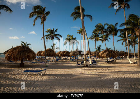 Am frühen Abend auf der beach.at einer Resorts auf Aruba. Stockfoto