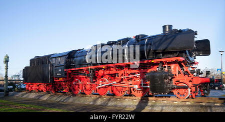 Historischen Güterzug Lokomotive 043903-4, Dampf-Lokomotive, Emden, Ostfriesland, Niedersachsen, Deutschland Stockfoto