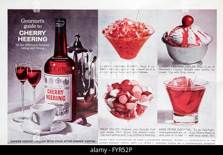 1960er Jahre Werbung Werbung Cherry Heering.  Eine dänische Kirschwasser. Stockfoto